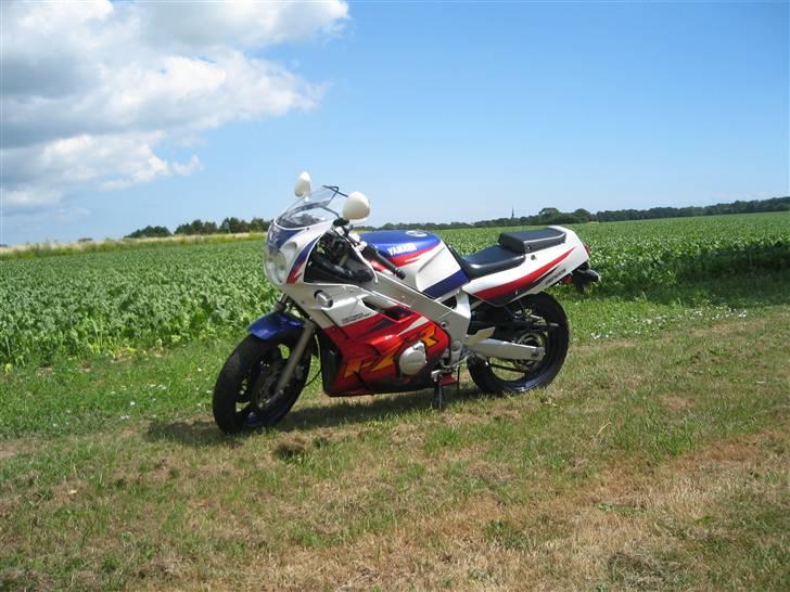 Yamaha FZR 600 Us Solgt billede 6