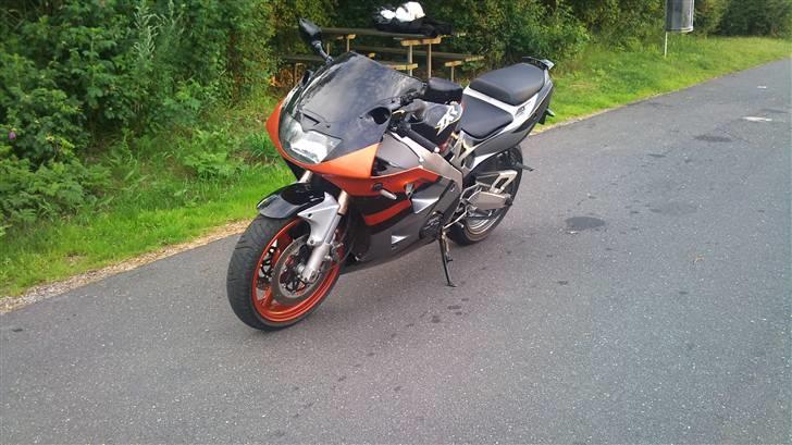 Kawasaki ZXR 400 billede 2