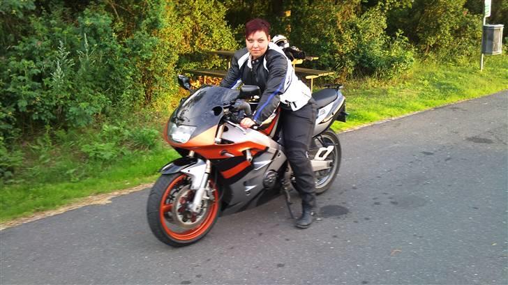 Kawasaki ZXR 400 billede 8