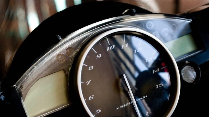 Yamaha YZF R1 Baneged billede 3