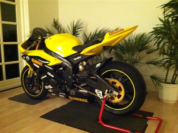 Yamaha R6 Knallerten - POWERED BY DEWALT .. c",) billede 14