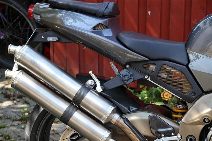 Aprilia RSV 1000 Tuono billede 6