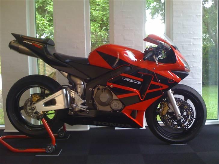 Honda CBR600RR - TIL SALG - Som den står nu.. billede 1