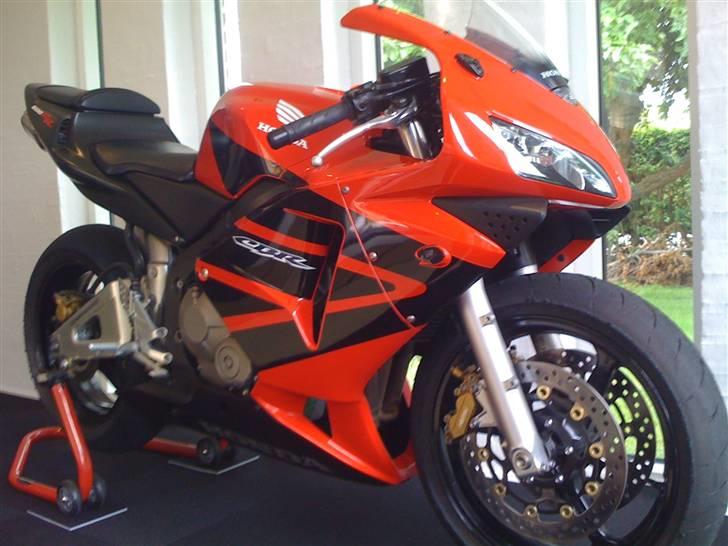 Honda CBR600RR - TIL SALG billede 4