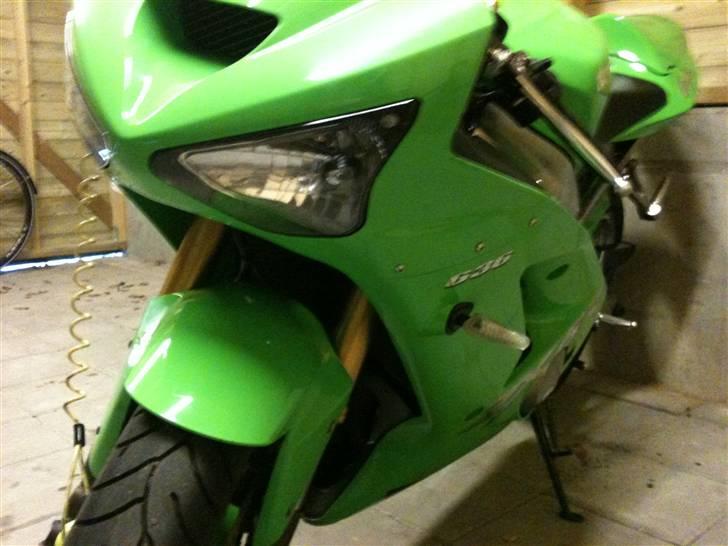 Kawasaki ninja zx6r 636 (solgt) billede 4