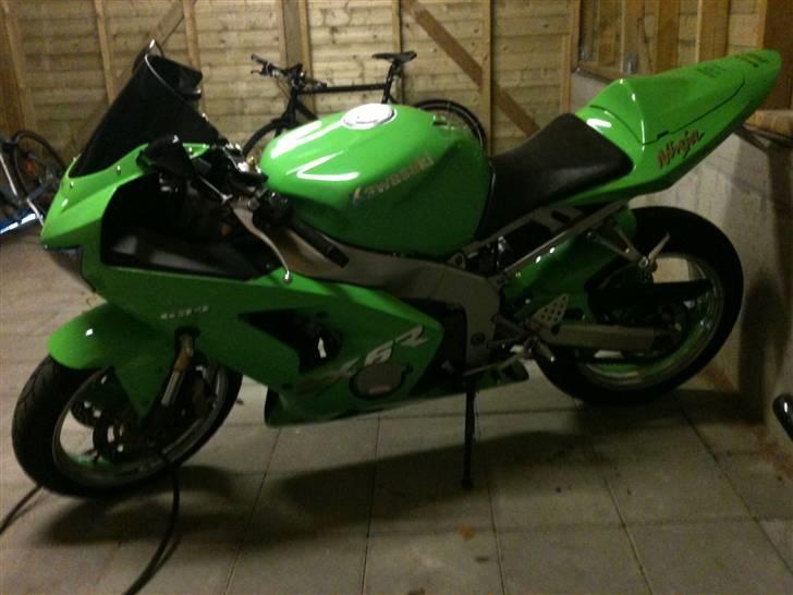 Kawasaki ninja zx6r 636 (solgt) billede 6