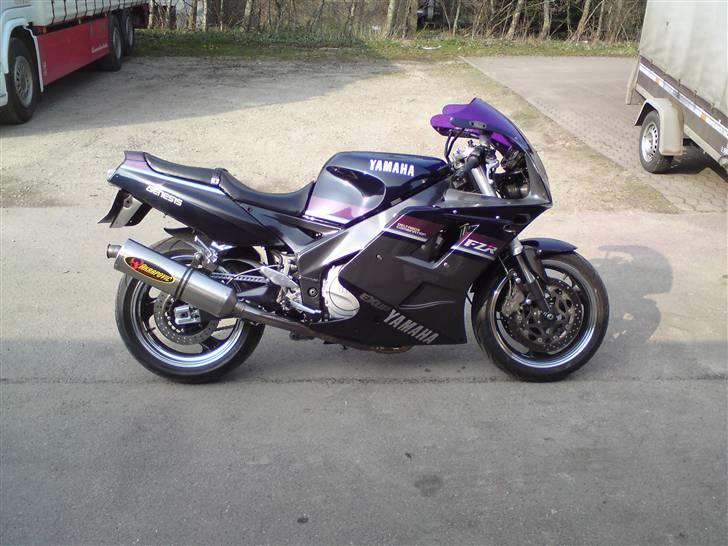 Yamaha FZR 1000 EXUP - SOLGT - billede 8