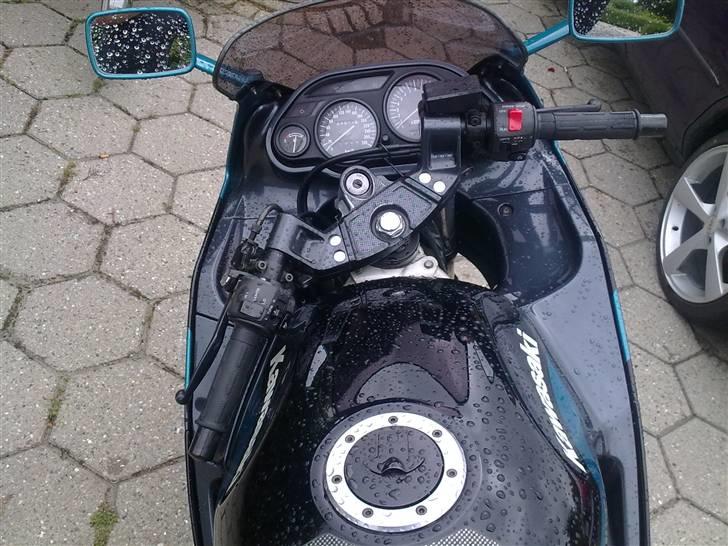 Kawasaki zzr 600  solgt billede 5