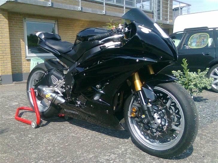 Yamaha YZF R6 billede 1