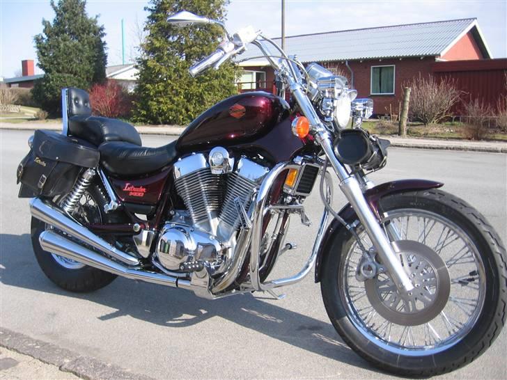 Suzuki Intruder vs 1400 SOLGT - Intruderen anno 2011 billede 1