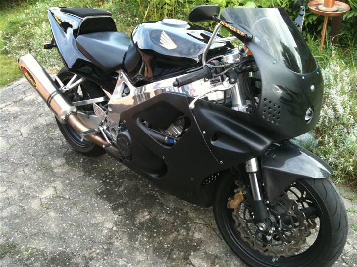 Honda CBR 900 RR Fireblade billede 1