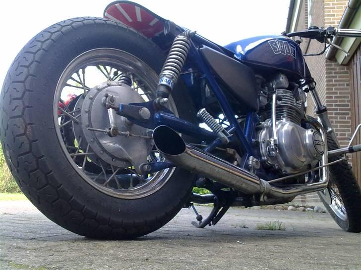 Suzuki - GS 400 - billede 1