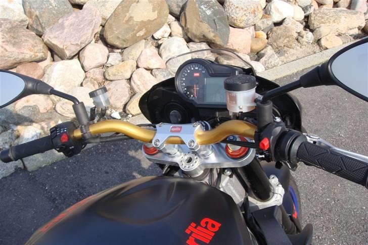 Aprilia TUONO 1000 R  billede 5