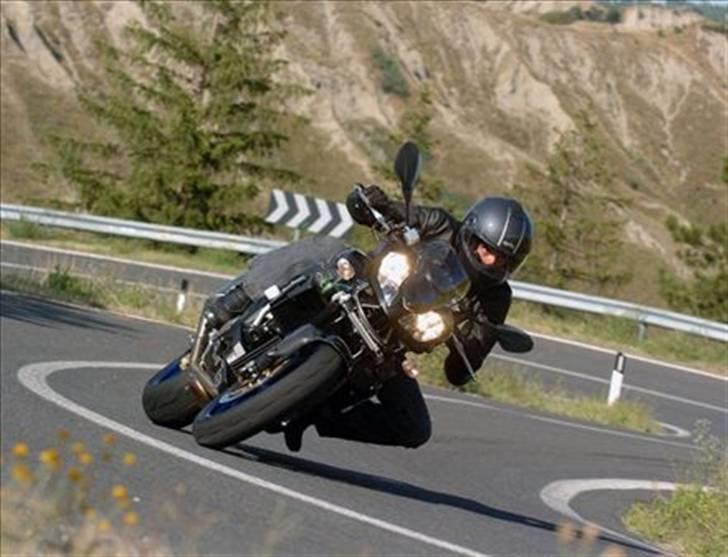 Aprilia TUONO 1000 R  billede 9