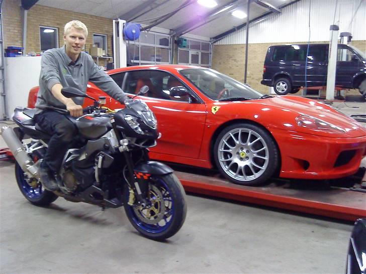 Aprilia TUONO 1000 R  billede 10