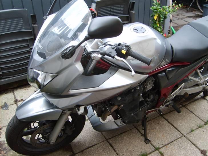 Suzuki GSF650/S billede 2