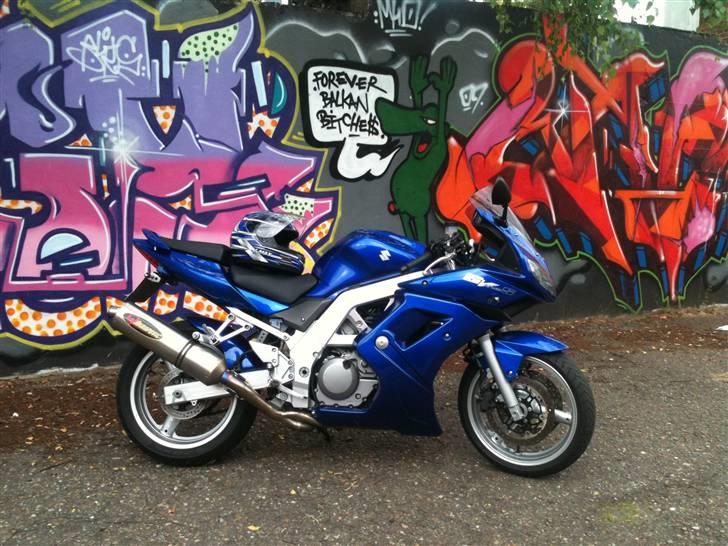 Suzuki sv650s TOTALSKADET billede 2