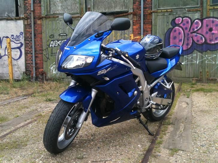 Suzuki sv650s TOTALSKADET billede 3