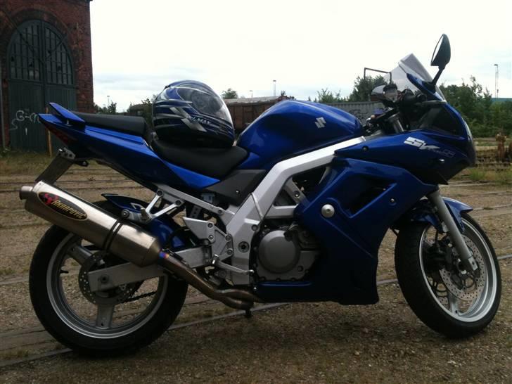 Suzuki sv650s TOTALSKADET billede 5