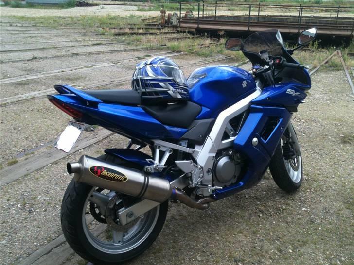 Suzuki sv650s TOTALSKADET billede 6