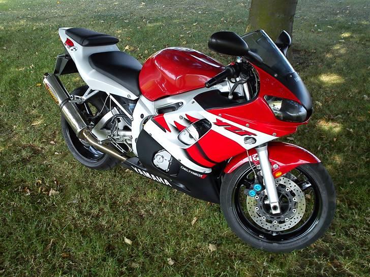 Yamaha YZF R6 *SOLGT* billede 1