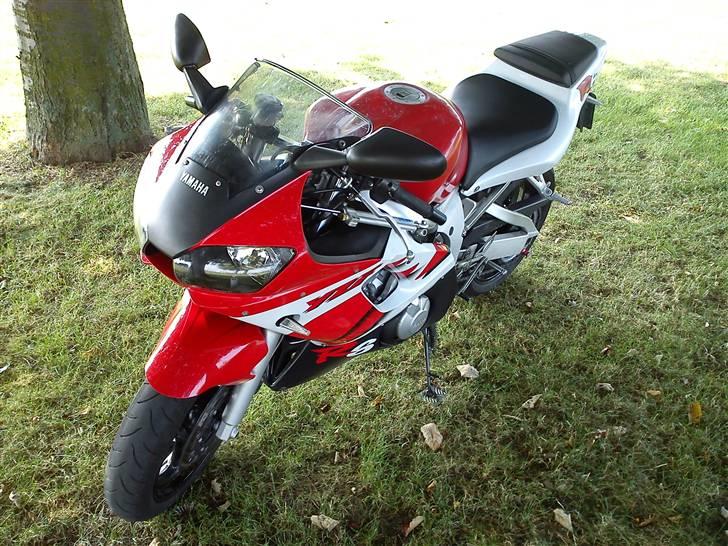 Yamaha YZF R6 *SOLGT* billede 2