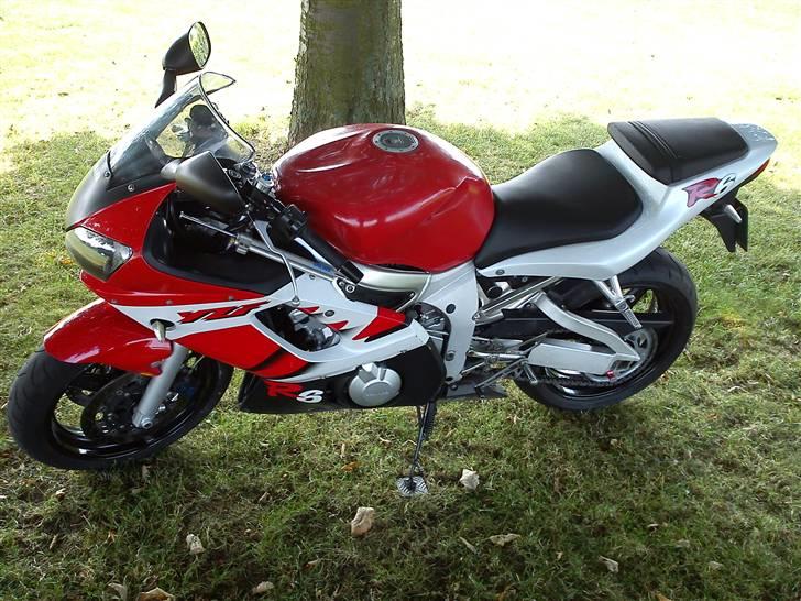 Yamaha YZF R6 *SOLGT* billede 3