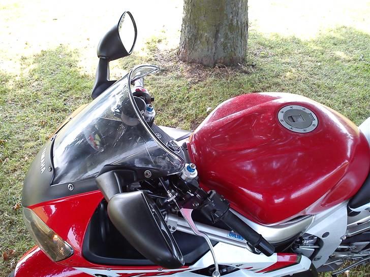 Yamaha YZF R6 *SOLGT* billede 10