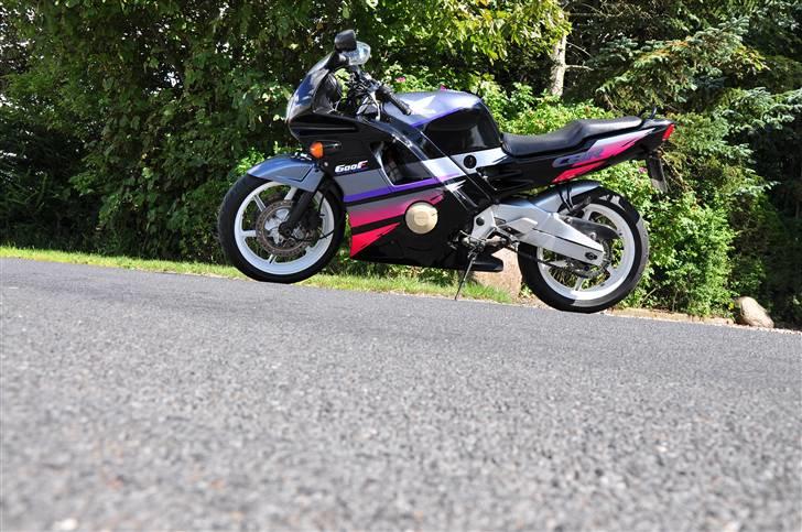 Honda cbr 600 f2 billede 2