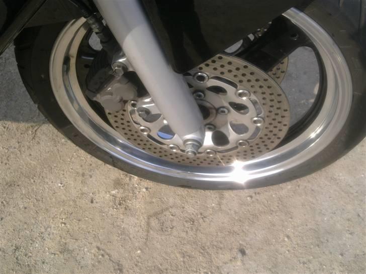 Suzuki GSX 750F billede 5