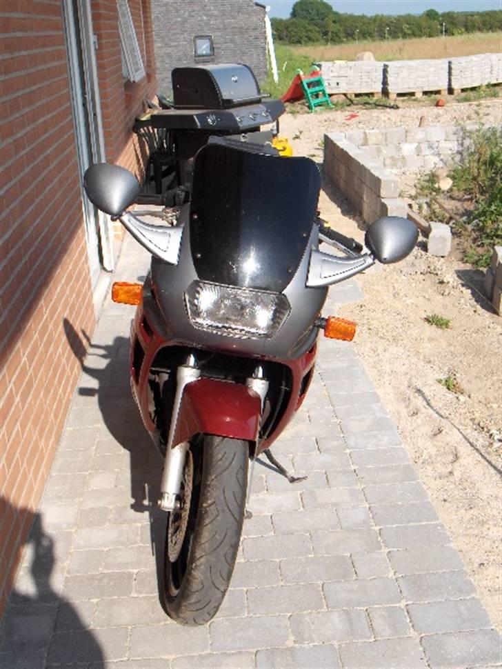 Suzuki gsx 750 f billede 4