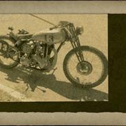 Ariel red hunter Bobber
