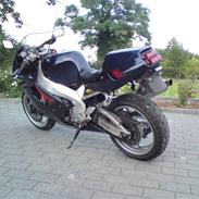 Yamaha YZF 750 R