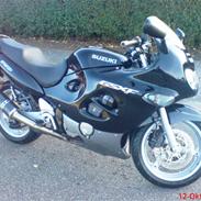 Suzuki GSX750F