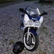 Suzuki GSX-R400