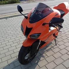 Kawasaki "ZX6-R" (Solgt)
