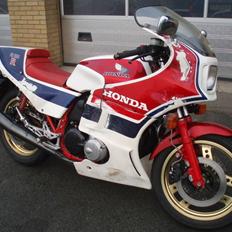 Honda CB1100R