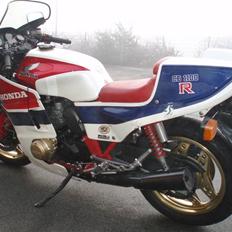 Honda CB1100R