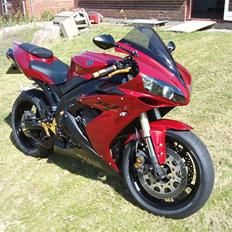 Yamaha YZF R1 