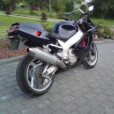 Yamaha YZF 750 R