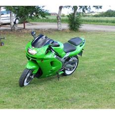 Kawasaki zx9r