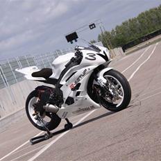 Yamaha r6