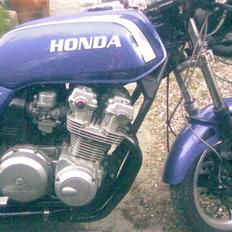 Honda cb 750f solgt d 10/5-2011