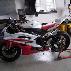 Yamaha yzf R6 (solgt)