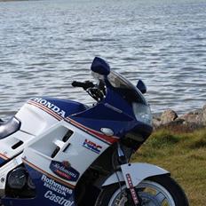 Honda VFR 750 - RC24**SOLGT**