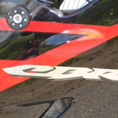 Honda cbr 600 f4i