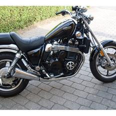 Yamaha XJ 700 Maxim X