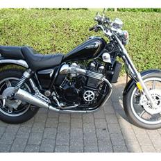 Yamaha XJ 700 Maxim X