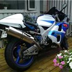 Suzuki TL1000R