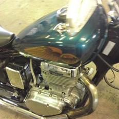 Suzuki 650p